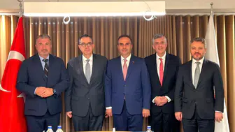 Türkiye'nin teknoloji hamlesine küresel finans desteği: Bakan Kacır'dan kritik görüşme