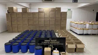 Mersin'deki depodan çıkanlar şoke etti: Milyonlarca kapsül ve tonlarca ham madde ele geçirildi