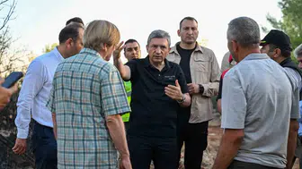 Antalya'da orman yangınıyla mücadele: Vali Şahin'den kritik son durum açıklaması