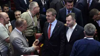 Bakan Tekin'den dijital çağ uyarısı: Çocuklarımızı algoritmalar mı yetiştiriyor?