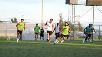 Burak Yılmaz yönetimindeki Çorum FK'da Antalya kampı hareketliliği