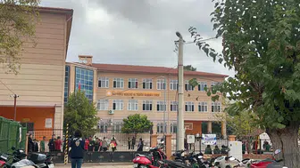 Turgutlu'da dehşet dolu günlerin ardından okulda ilk ders zili çaldı