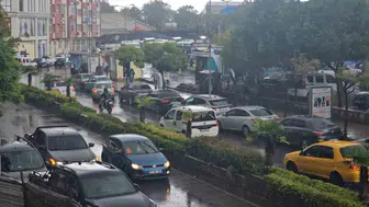 Zonguldak'ta gökyüzü karardı: Valilikten gelen kritik uyarı sonrası hayat felç oldu