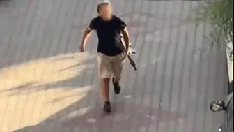İzmir'de sokak ortasında dehşet anları: Pompalı tüfekle dehşet saçtı
