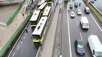 İstanbul trafiğinde sabah kâbusu: Arızalanan otobüs hayatı felç etti