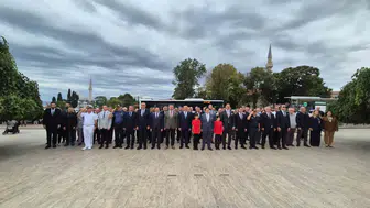 Tekirdağ'da yeni eğitim yılı coşkusu: Minik öğrencilerin performansı meydanı hareketlendirdi