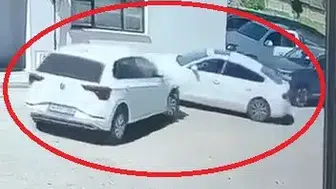 Diyarbakır'da site içinde korku dolu anlar: Kontrolden çıkan otomobil duvara çakıldı