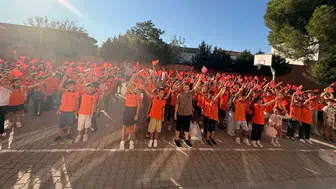 Burhaniye'de ders zili heyecanı: Okullarda ilk gün mesaisi başladı