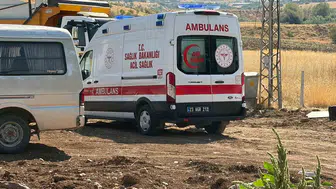 İnşaat alanında rutin yükleme işlemi kabusa döndü: Metrelerce yüksekten yere çakıldı