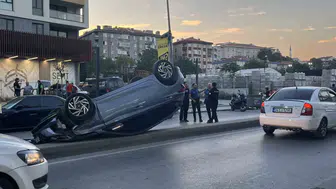 Güngören'de dehşet anları: Kontrolden çıkan otomobil takla atarak durabildi