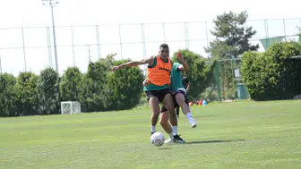 Konyaspor'da Kasımpaşa mesaisi: İlhan Palut yönetiminde yoğun tempo
