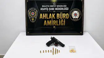 Malatya'da gece hayatına sıkı takip: Ruhsatsız silah ve uyuşturucu baskını