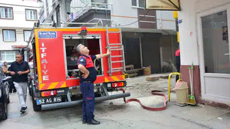 Mutfaktaki ihmal az kalsın faciaya yol açıyordu: Komşuların dikkati felaketi önledi