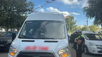 Kars yollarında okul servisi mesaisi: Ekipler en küçük detayı bile gözden kaçırmıyor