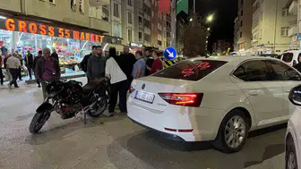 Samsun'da kavşak kazası: Motosikletli sürücü hastanelik oldu