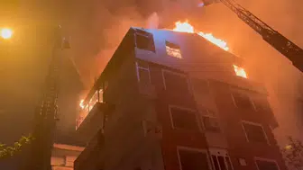 Güngören'de korkutan yangın: Kentsel dönüşüm binası alevlere teslim oldu