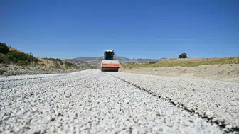 Selendi'de çeyrek asırlık bekleyiş sona erdi: Yollar nihayet yenileniyor