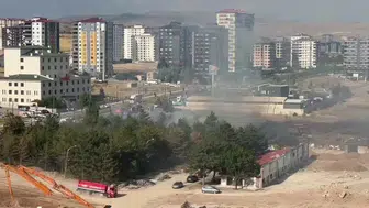 Sivas'ta korkutan alevler: Akaryakıt istasyonunun yanı başında büyük panik