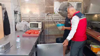 Hatay sofralarında güvenli gıda nöbeti: İl Müdürü bizzat sahaya indi