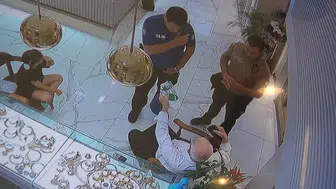 Kuyumcunun sezgisi 2 milyon liralık serveti kurtardı: Savcı yalanına kanmak üzereydi