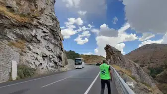 Bitlis'in unutulmaya yüz tutmuş simgesi: Deliklitaş için pedal çevirdiler