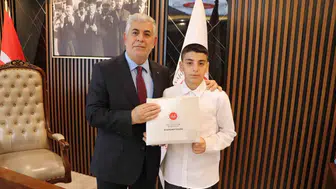 Erzincan'dan gelen gurur tablosu: Elazığlı hafız bölgeyi zirvede tamamladı
