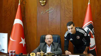 Gaziantep FK'da nefes kesen final: Transferin son saniyelerinde üç imza birden