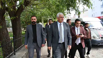 Sarıkamış sokaklarında Türkiye Yüzyılı mesaisi: Milletvekili Öz esnafın nabzını tuttu