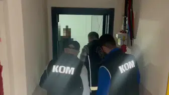 Karabük'te kalpazanlık operasyonu: Evinden servet değerinde sahte dolar çıktı