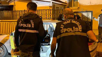 Alacak verecek kavgası sokağa taştı: Husumetlinin babasının aracını hedef aldılar