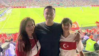 Tribünlerdeki Siyasetçi: Nebi Hatipoğlu'nun Milli Heyecanı