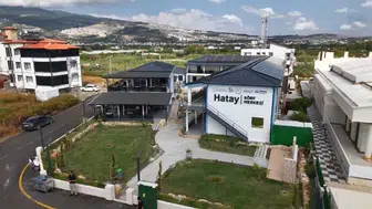 Hatay'ın dalgaları genç yetenekleri bekliyor: Vali Masatlı'dan sörf merkezine yakın takip