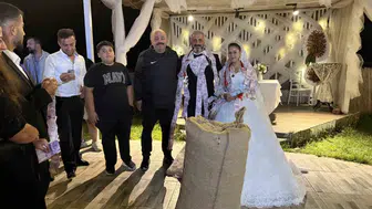 Düğün salonunda herkesi şaşkına çeviren hediye: Altın yerine çuval dolusu fındık