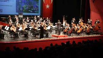Eskişehir'de Sanat Mevsimi Görkemli Bir Opera Şöleniyle Başladı