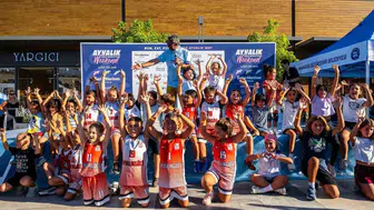 Ayvalık'ın Kurtuluş Coşkusuna Minik Adımlar Damga Vurdu