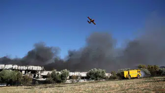 Atina semalarında büyük trajedi: Gösteri uçuşu yapan F-4 Phantom yere çakıldı