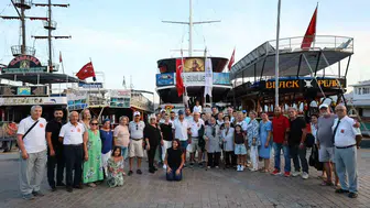 Marmaris'in mavi sularında vefa buluşması: Gaziler için unutulmaz gece