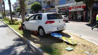 Manavgat'ta Kavşak İhlali Felaketle Bitti: Güvenlik Kamerası O Anları Kaydetti