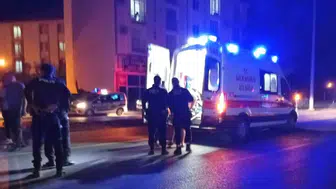 Gölbaşı'nda direksiyon hakimiyeti kabusa dönüştü: Motosikletli sürücü hastanelik oldu