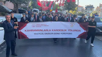 Avcılar’da Gaziler Günü için tek yürek oldular: Anlamlı yürüyüşle minnetlerini sundular