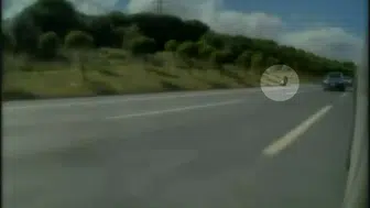 İstanbul Havalimanı yolunda korku dolu anlar: Motosikletli sürücü metrelerce sürüklendi