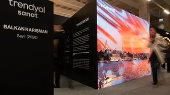 Haliç'in dijital aynası: İzleyici yaklaştıkça manzara yeniden şekilleniyor