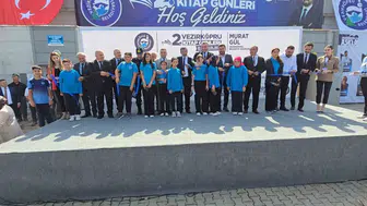 Vezirköprü'de edebiyat rüzgarı: Kitap tutkunları ikinci kez bir araya geldi