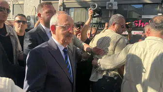 İzmir sokaklarında sürpriz yürüyüş: Kılıçdaroğlu'ndan esnaf ziyareti sonrası kritik hamle