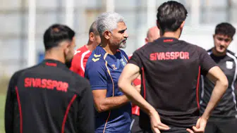 Sivasspor'da İsmet Taşdemir'den özeleştiri: Başarı gelmiyorsa sorumlusu benim