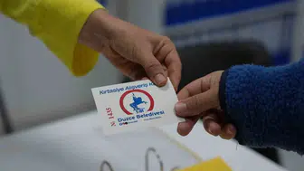 Düzce'de eğitim seferberliği: İhtiyaç sahibi öğrencilere kırtasiye desteği başladı