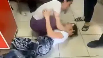 Adana'da pes dedirten hırsızlık girişimi: Epilepsi nöbeti taklidiyle kurtulmaya çalıştılar