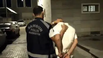 Samsun'da narkotik operasyonu: Uzun süredir aranan firari yakayı ele verdi