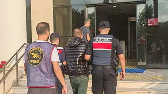 Selçuk'ta uzun süredir aranan firari suç makinesi kıskıvrak yakalandı