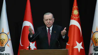 Erdoğan'dan teşkilata net mesaj: Yanlış yapanla vedalaşır, yolumuza güçlenerek devam ederiz